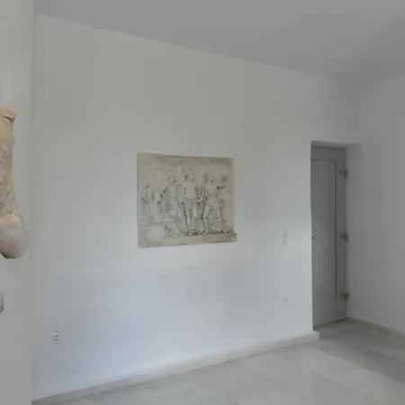 Aethra Apartment *